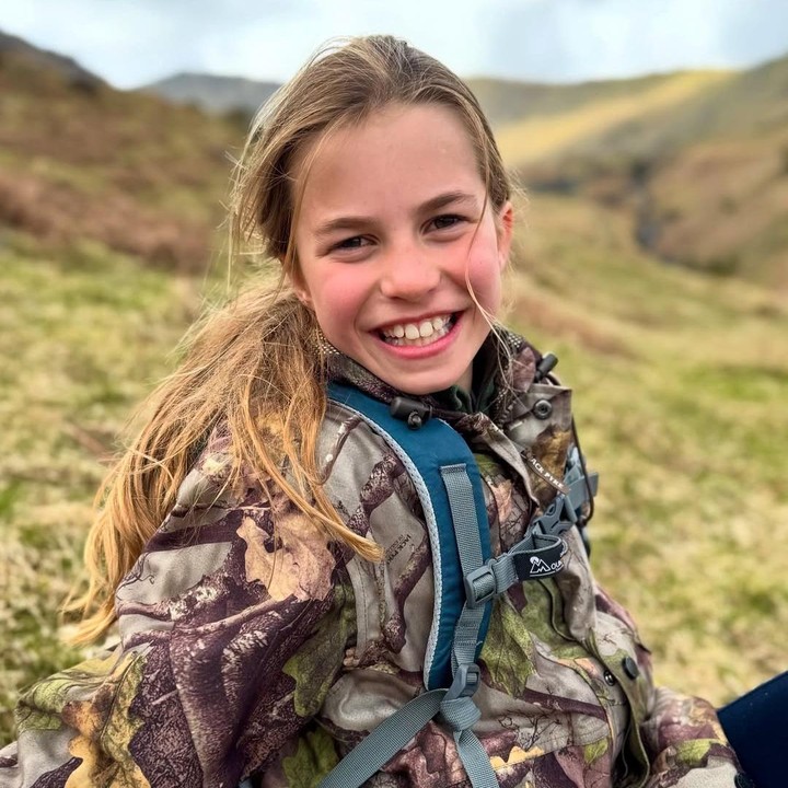 <p>Pihak kerajaan mengunggah foto terbaru Charlotte yang kini telah tumbuh menjadi anak perempuan yang cantik. <em>Postingan</em> itu pun dilengkapi dengan ucapan ulang tahun. “<em>Happy 10th Birthday Princess Charlotte! </em>(Selamat Ulang Tahun ke-10 Putri Charlotte!),” dikutip dari laman<em> Instagram@princeandprincessofwales,</em> Jumat (2/5/2025). (Foto: Instagram@princeandprincessofwales)</p>