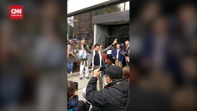 VIDEO: Mahasiswa Palestina di AS Dibebaskan usai Ditahan Dua Minggu