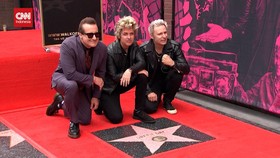 VIDEO: Momen Bahagia Green Day Terima Hollywood Walk of Fame
