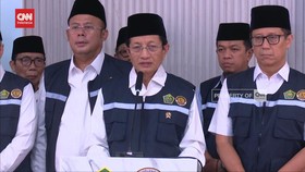 VIDEO:Menag Lepas Jemaah Haji, Ingatkan Paspor dan Visa Jangan Hilang