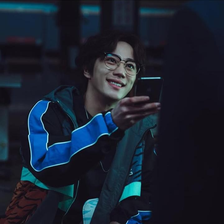 <p>Lee Jun Young termasuk aktor yang tak takut mencoba karakter baru, Bunda. Seperti dalam drama Korea <em>Weak Hero Class 2</em>, di mana ia berperan sebagai karakter antagonis bernama Geum Seong Jae. (Foto: Instagram @real_2junyoung)</p>