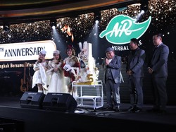 Komitmen Sejahterakan Banyak Orang, Acara Anniversary Ini Dimeriahkan Vokalis Yovie & Nuno Dudy Oris