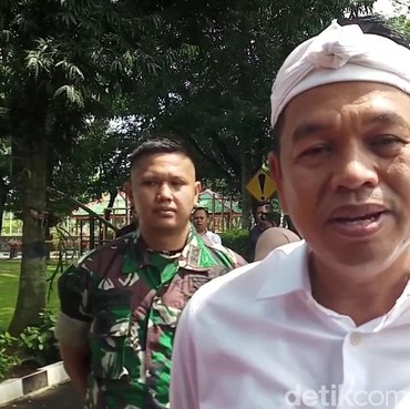 Agama Dedi Mulyadi Gubernur Jabar yang Usulkan Vasektomi