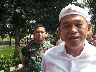 Agama Dedi Mulyadi Gubernur Jabar yang Usulkan Vasektomi