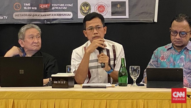 Ketua Komisi Kejaksaan RI, Pujiyono Suwadi, menegaskan produk jurnalistik tidak dapat dijerat pasal obstruction of justice dalam kasus pidana.