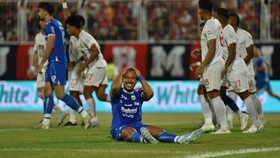 FOTO: Persib Gagal Pesta Juara Liga 1 di Ternate
