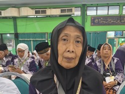 Tabungan Rp 20 Ribu Sehari Antar Nenek Sri Gapai Mimpi ke Baitullah
