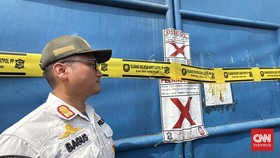 Pengusaha Penahan Ijazah Karyawan di Surabaya Buka Segel Pabrik