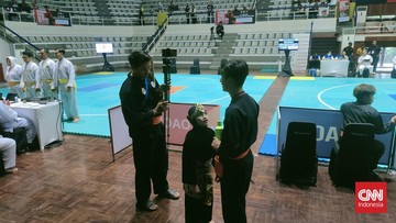 Berita Olahraga Terkini CNN Sport : Kisah Sheza Fazila, Bakat Muda di Kejuaraan Pencak Silat CNN Indonesia