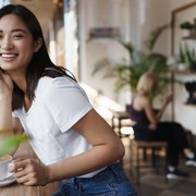 5 Kebiasaan yang Wajib Dilakukan Perempuan Usia 20an agar Awet Muda