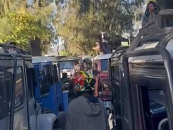 Puluhan Sopir Jip Bromo Demo di Kantor TNBTS, Ini Sebabnya