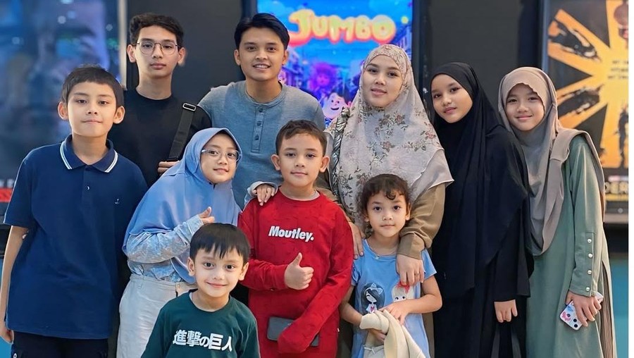 Dodi Hidayatullah dan Ratu Annisa