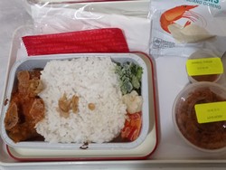 Menengok Makanan Pesawat Lion Air buat Jemaah Haji dari Padang