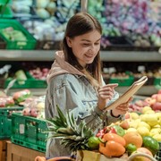 Kenapa Supermarket Selalu Memutar Musik? Ternyata Ini Alasannya