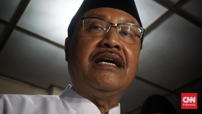 Mensos Bantah Kabar Bansos Dikurangi Demi Sekolah Rakyat Prabowo Menteri Sosial (Mensos) Saifullah Yusuf alias Gus Ipul membantah kabar bantuan sosial (bansos) dikurangi tahun ini demi program Sekolah Rakyat.