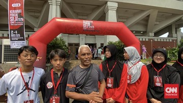 Kabar Sport CNN Terbaru : Cerita Ujang Rassenoras, 40 Tahun Latih Pencak Silat demi Jaga Budaya