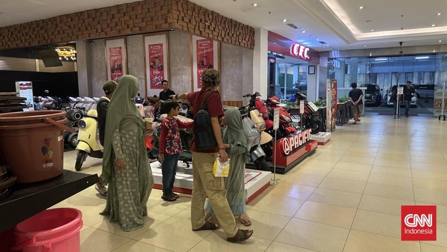 Sepeda listrik masih menjadi salah satu incaran warga dalam rangkaian momen Transmart Full Day Sale.