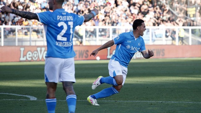 Napoli kian mendekati kepastian menjadi juara liga Italia setelah mengalahkan Lecce.