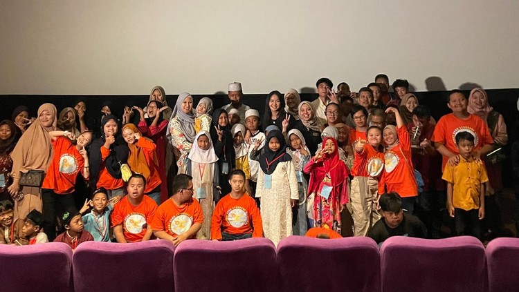 Berbuatbaik ajak nonton bareng Film Jumbo