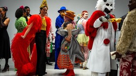 FOTO: People's Ball, Gelaran Met Gala ala Brooklyn yang Merakyat