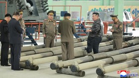 Warga Korut Susupi Ratusan Perusahaan buat Setor Uang ke Kim Jong Un