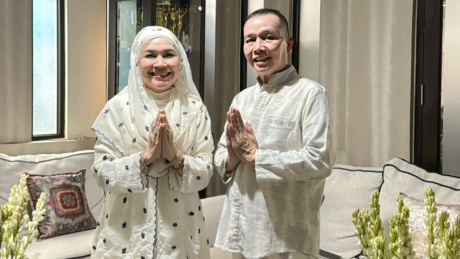 Gaya Keluarga Ayu Ting Ting Ramaikan CFD Margonda Depok