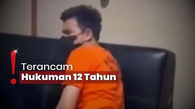 Ijonk Pakai Baju Oranye usai Jadi Tersangka Kasus Vape Obat Keras