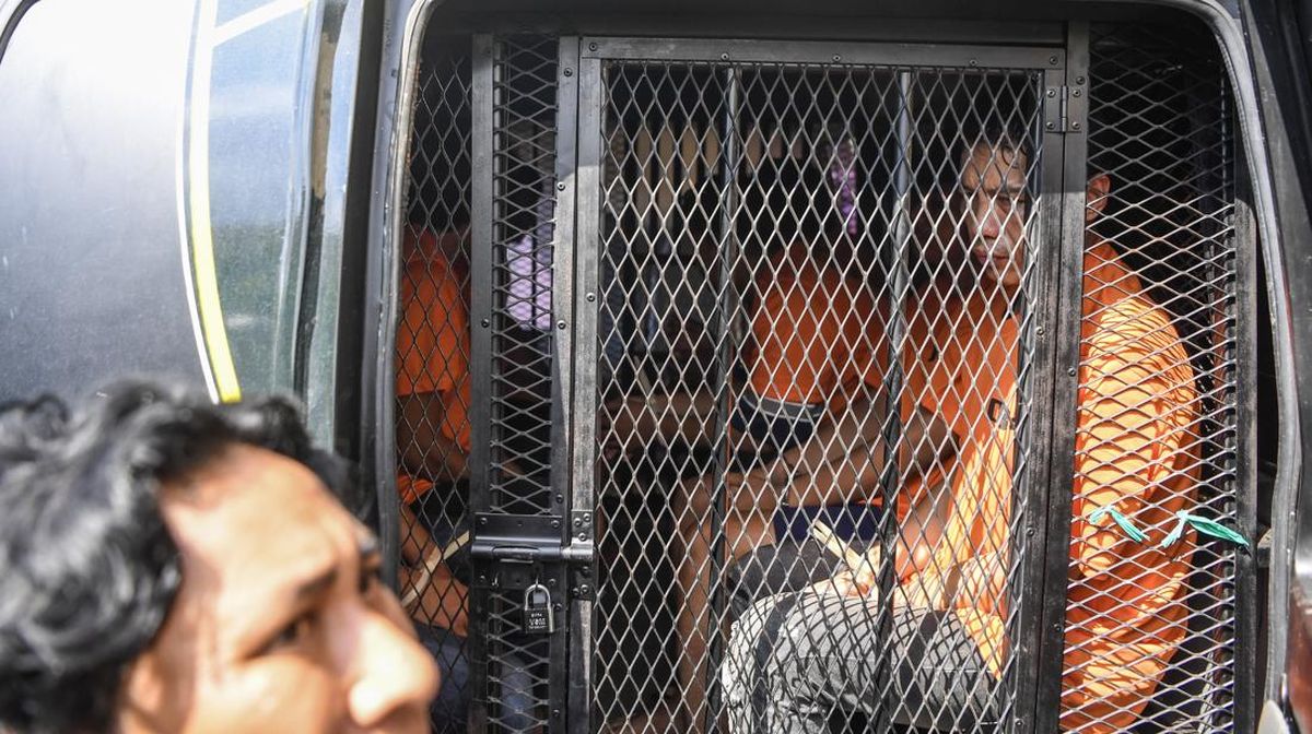 FOTO: Tersangka dan Barang Bukti Penembakan di Klub Malam Samarinda