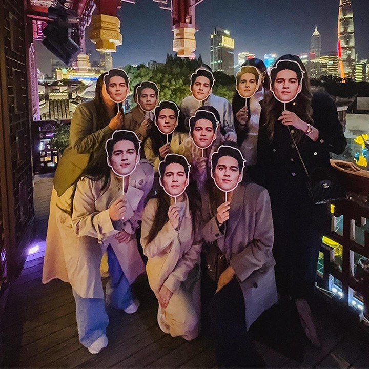 <p>Luna mengadakan acara <em>bridal shower</em> di Shanghai. Dalam acara ini, para sahabat Luna berkumpul untuk merayakan masa lajang sang aktris yang bakal berakhir setelah resmi menikah dengan pujaan hatinya. "<em>Showered in love, soaked in fun</em>!" tulis Luna. (Foto: Instagram @lunamaya)</p>