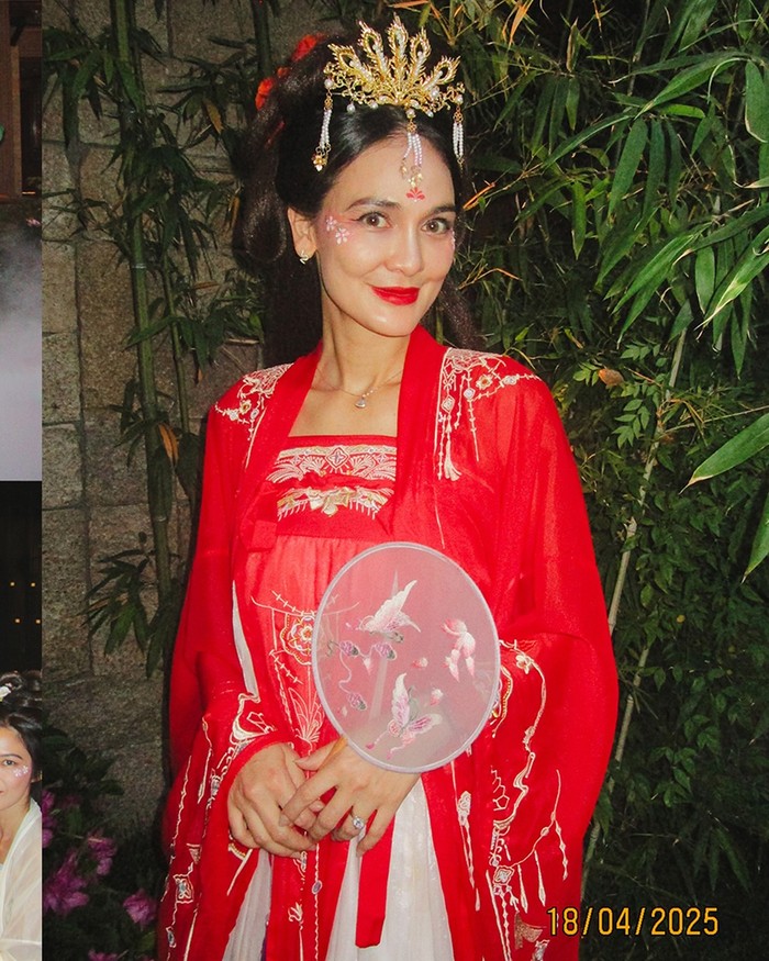 Netizen turut berbahagia menantikan pernikahan Luna Maya dan Maxime Bouttier yang telah menjalin hubungan selama 2 tahun. Hari bahagia yang ditunggu banyak orang, Beauties./Foto: instagram.com/lunamaya