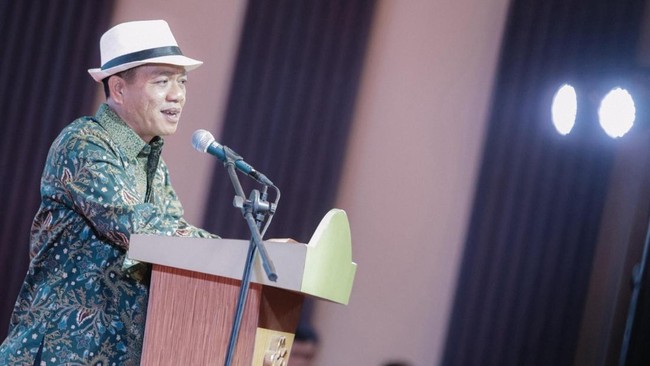 Perdana, SPM Pemkab Bandung Masuk Daftar 10 Kabupaten Terbaik Dari 6 penilaian pelayanan dasar, Kabupaten Bandung meraih nilai sangat memuaskan, yakni 99,20, dan menempati peringkat 8 dalam daftar 10 kabupaten terbaik.