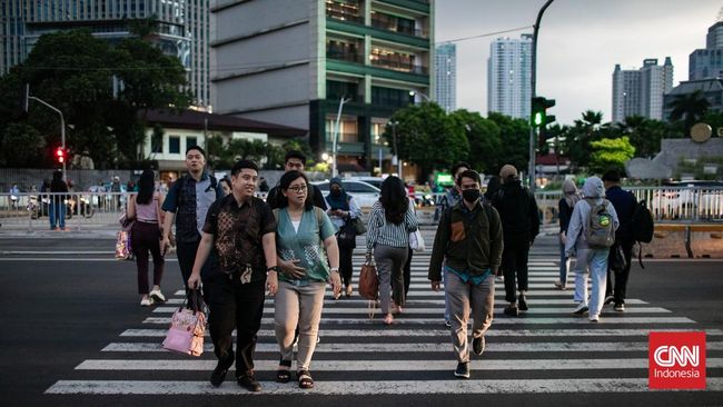 Jumlah penduduk Indonesia per semester I 2025 kini tembus 286.693.693 jiwa. Jumlah ini naik sekitar 1,7 juta jiwa dibandingkan dengan 2024.