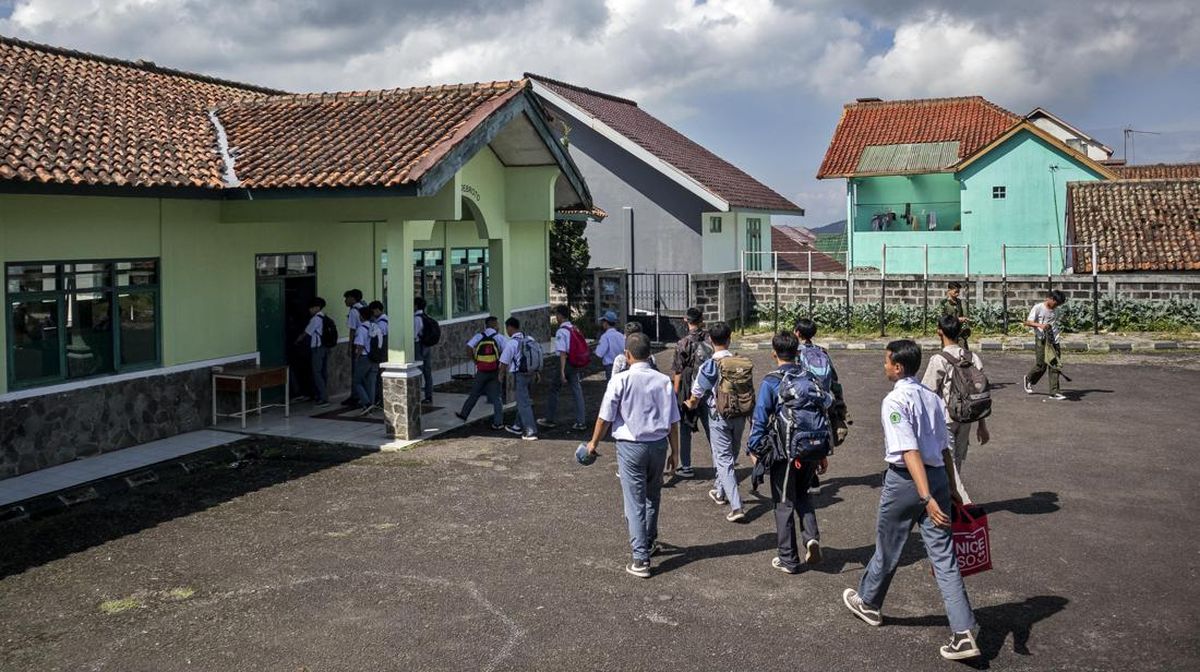 Sering Begadang dan Merokok, 29 Siswa di Purwakarta Dikirim ke Barak TNI
