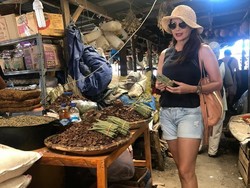 Gaya Tamara Bleszynski Pergi ke Pasar Tradisional