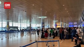 VIDEO: Rudal Houthi Meledak Dekat Bandara Bun Gurion Israel