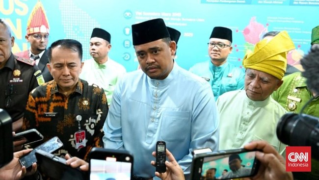 Bobby Nasution menyentil OPD dan meminta mereka berhenti membuat anggaran aneh, seperti untuk tusuk gigi dan busi racing.