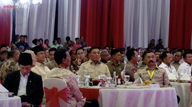 Prabowo Hormat ke Try Sutrisno di Halalbihalal Purnawirawan TNI