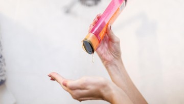 Tak Cuma Rambut, 7 Hal Ini Bisa Dibersihkan Sampo Juga, Lho!