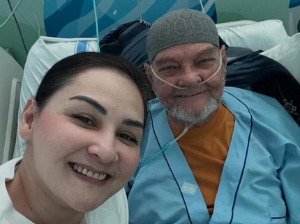 Ayah Meninggal Dunia, Monna Ratuliu Bagikan 5 Potret Kenangan Hangat Bersama Mendiang