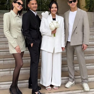 Al & Alyssa Kondangan ke Paris, 7 Foto Pernikahan Alexandra Daguise yang Jarang Tersorot