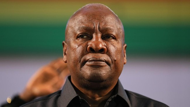 Presiden Ghana umumkan lebih dari 40 menteri disanksi dengan tak terima gaji empat bulan akibat tak lapor harta kekayaan hingga 31 Maret.