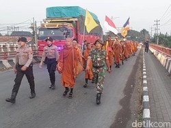 Rute 36 Biksu Thudong di Semarang: Masjid Kauman hingga Vihara Watugong