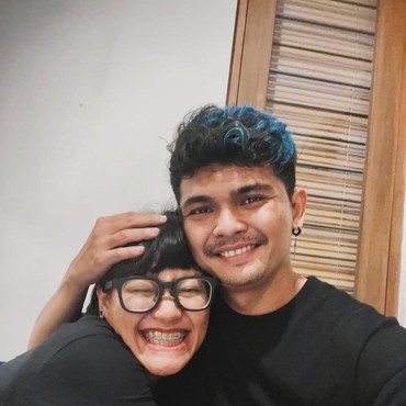 Komika Aci Resti Umumkan Pernikahan