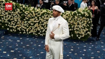 Berita Panas dari Dunia Sport CNN : VIDEO: Deret Atlet Ramaikan Met Gala 2025