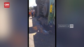 VIDEO: Bus ALS Padat Penumpang Terbalik, 12 Penumpang Tewas