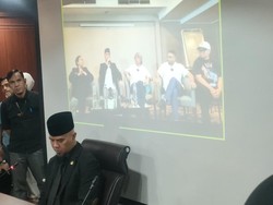 Video: Ahmad Dhani Terbukti Langgar Etik DPR