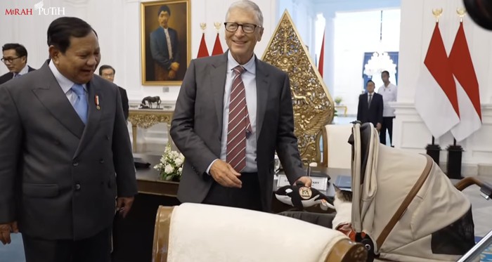 Bill Gates bertemu Kucing Bobby Kertanegara. (Dok Youtube Setpres)