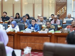 Peserta Aktif BPJS Kesehatan Meningkat, Penerimaan Iuran Melonjak
