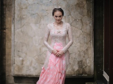 img-title Alasan Luna Maya Pilih Venue Ini di Bali, Ternyata Punya Filosofi Romantis