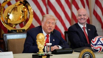 Berita Olahraga Terkini CNN Sport : Saran Trump: Rusia Ikut Piala Dunia 2026 Demi Hentikan Perang